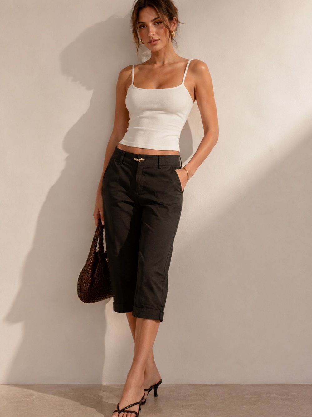 MAX STUDIO black cotton stretch capri pant (hem hits mid calf) - Picture 2 of 6